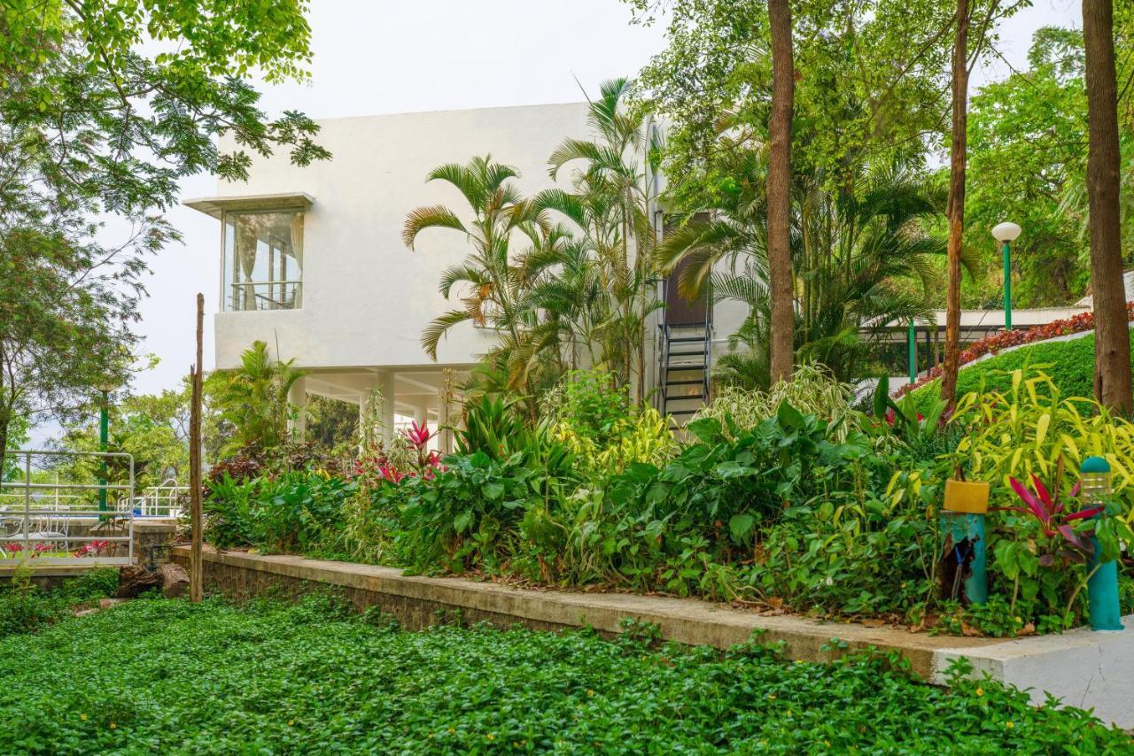Ama Stays & Trails White House, Lonavala Extérieur photo